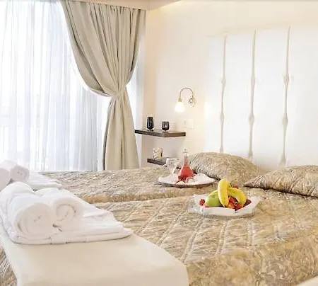 Hotel The Royal Grand