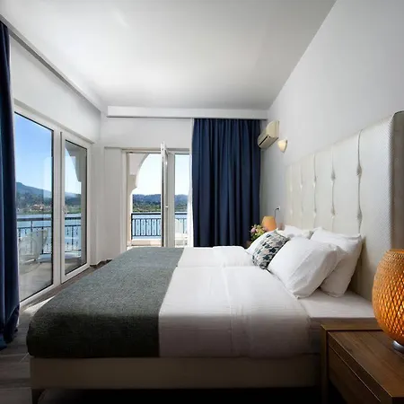 The Royal Grand 3* Perama (Corfu)